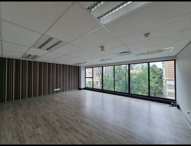 675M² OFFICE TO LET IN SANDTON CENTRAL